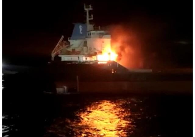 Sinop’taki gemi yangınından sağ kurtulan yedek kaptan korku dolu geceyi anlattı
